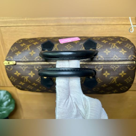 COPY - 💯 AUTH Louis Vuitton Speedy 35 custom My World Tour bag - Picture 7 of 14